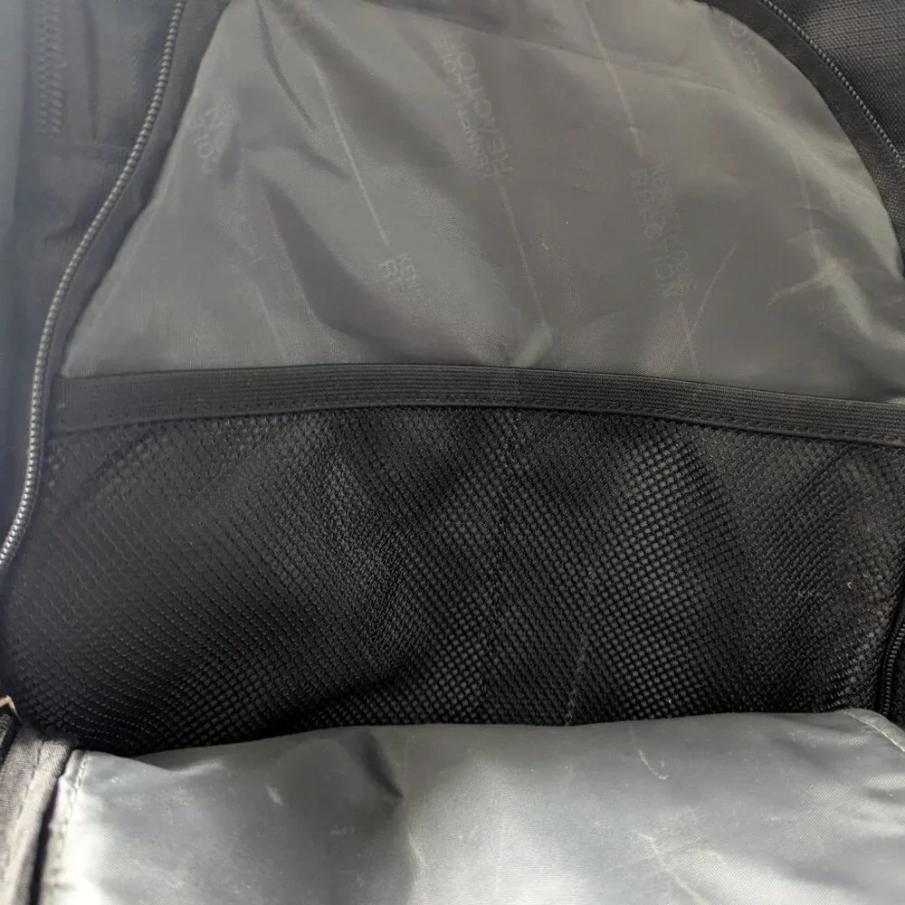 Kenneth Cole REACTION Laptop Backpack - Like new